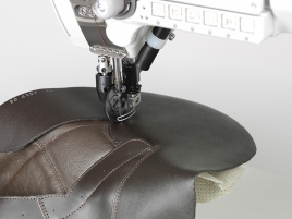 Одноигольная машина с колонковой платформой Durkopp Adler 888-160122 Одноигольная машина с колонковой платформой Durkopp Adler 888-160122